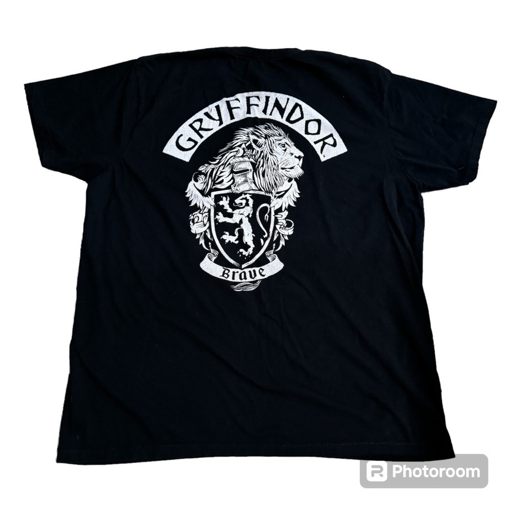 Warner Bros. Harry Potter black & white short sleeved Gryffindor T shirt 2XL.